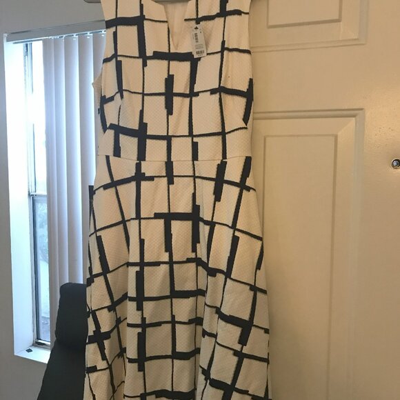 The Limited Pockets Knee- Length Dress Size 4 - Picture 1 of 10